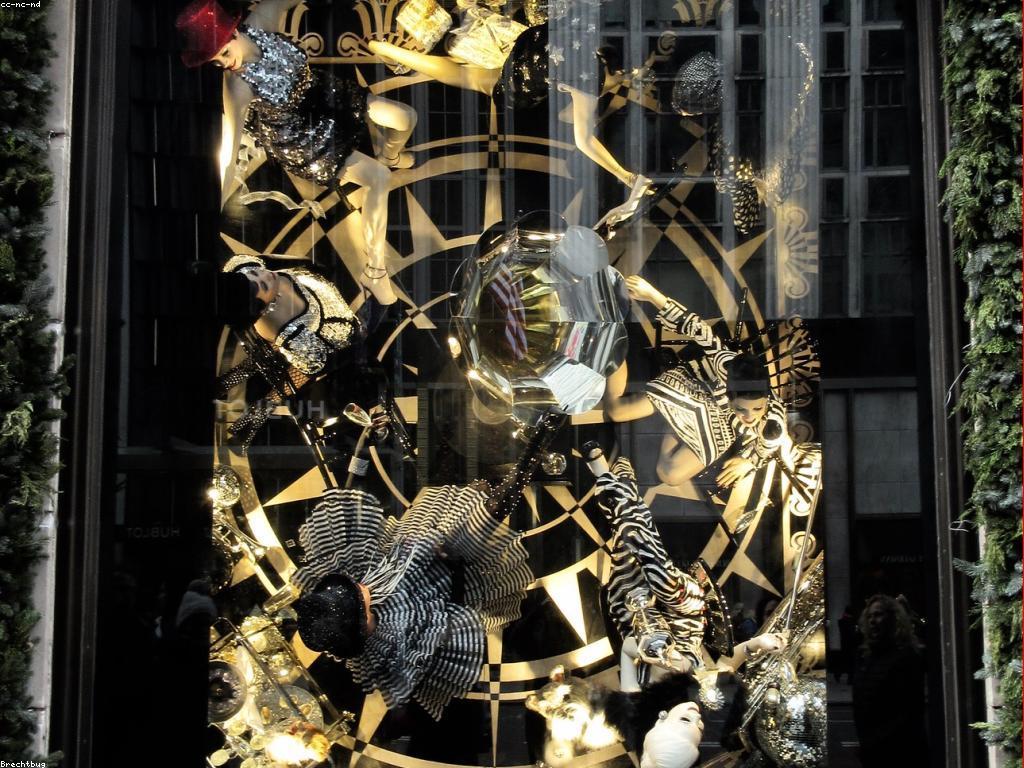 ល្បែងល្បី: ការប្រែប្រួល និង សារៈសំខាន់នៅក្នុងសង្គម