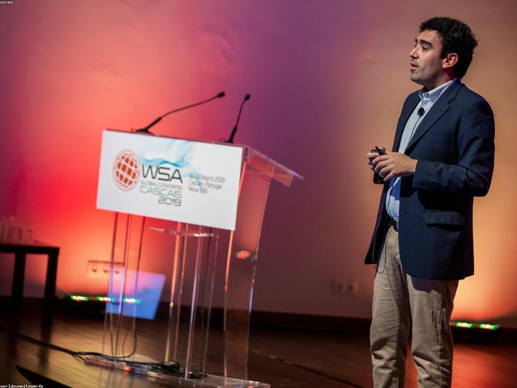 អនាគតនៃព័ត៌មានបច្ចុប្បន្ន និងអត្ថិផលរបស់វា