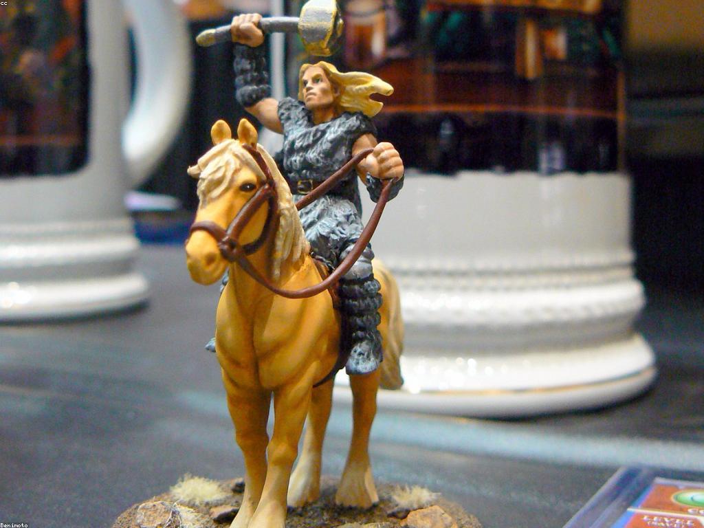 អត្ថិភាពនៃល្បែងល្បីលើសង្គម